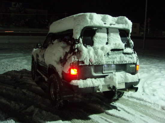 雪の夜の80